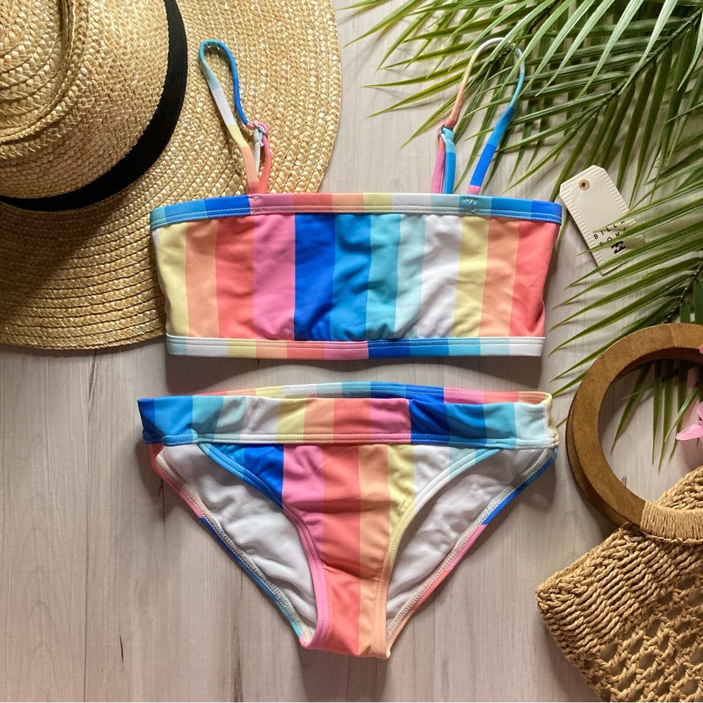 🌴🌼 Billabong Girls’ Striped Bikini 🌺☀️